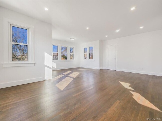 Building Photo - 29 Fremont St