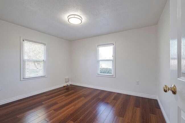 Building Photo - Charming Cornelius Home with Hardwood Floors, Detached Two-Car Garage, Expansive Outdoor Living &...