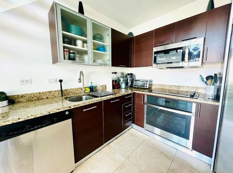 Building Photo - 41 SE 5th St