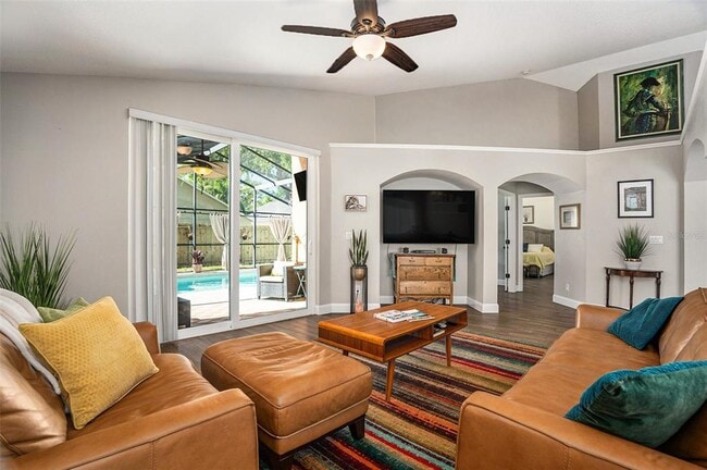 Building Photo - 7116 Colonial Lake Dr