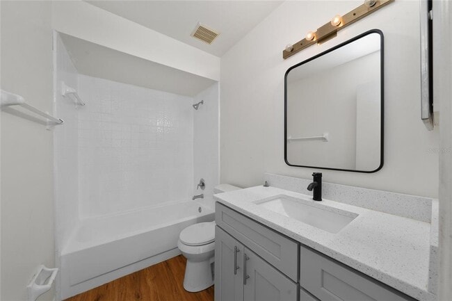 Building Photo - 126 Dahlia Village Cir