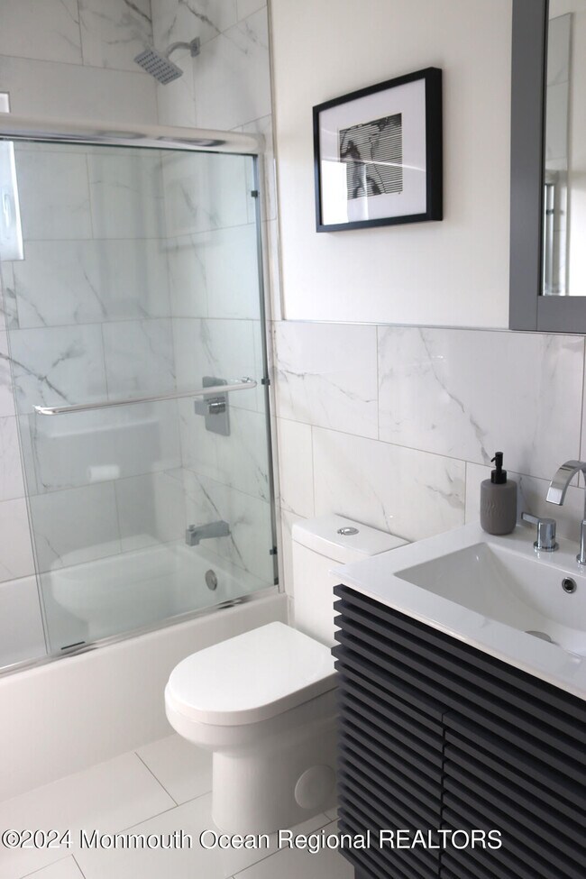 Building Photo - 111 Long Branch Ave