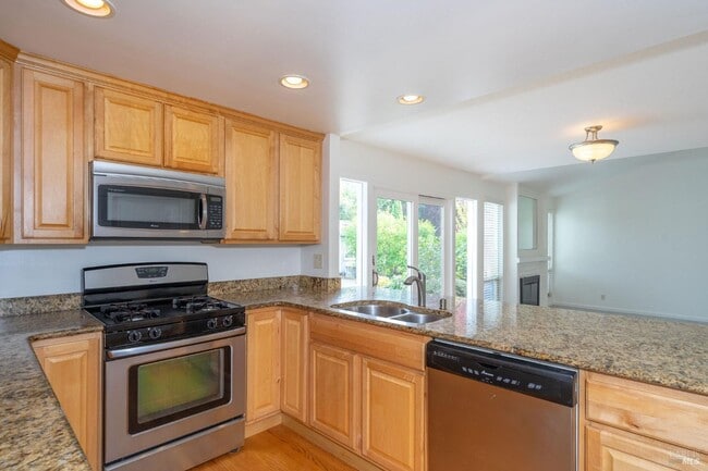 Building Photo - 4248 Leafwood Cir E