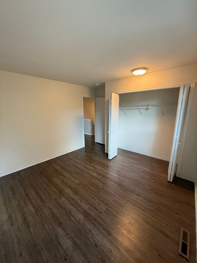Building Photo - 1535 Harrison Ave