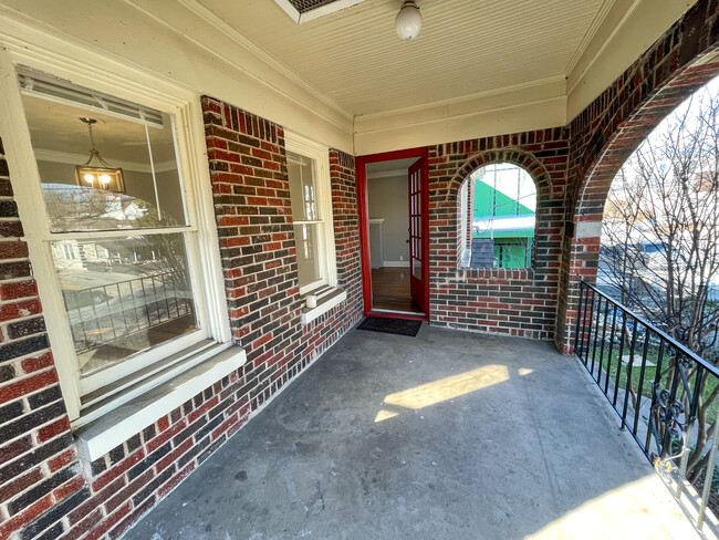 large private porch - 5968 Ross Ave