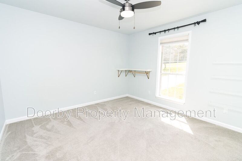 Building Photo - 6911 Gwinnett Ct