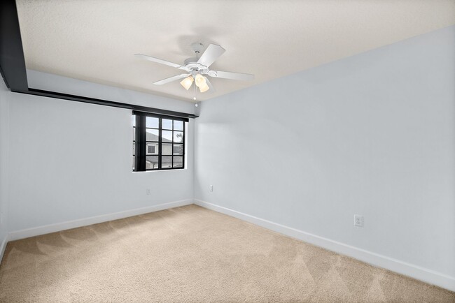 Building Photo - 234 Murano Dr