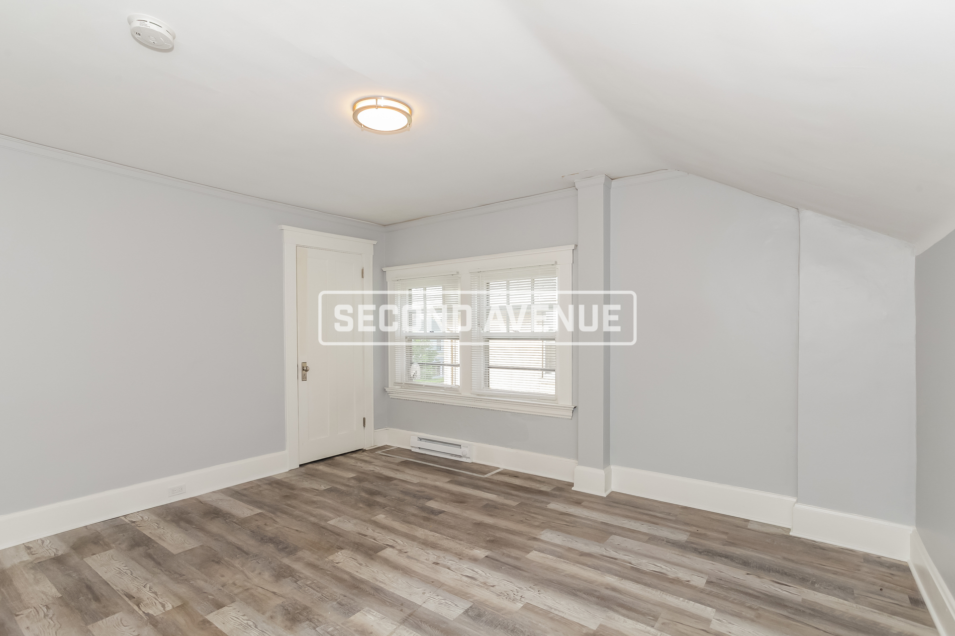 Building Photo - 2657 Fenton Ave