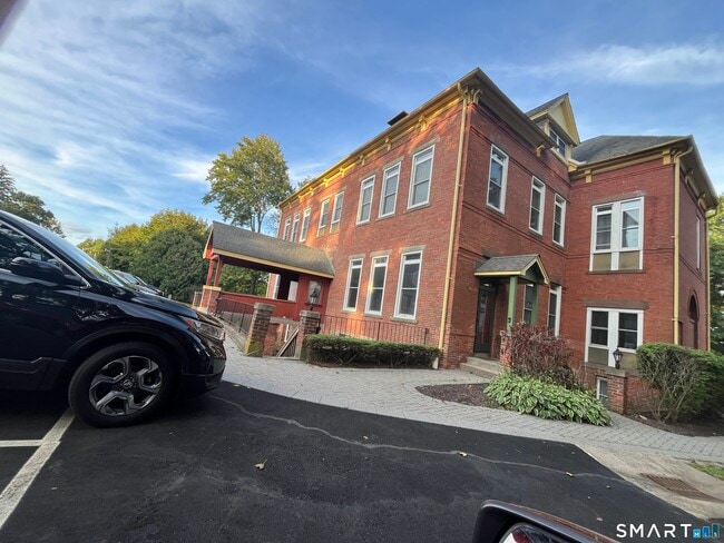 Building Photo - 58 Woodley Ct