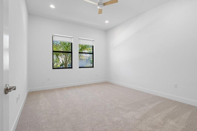 Building Photo - 8311 Essex Country Clb Dr