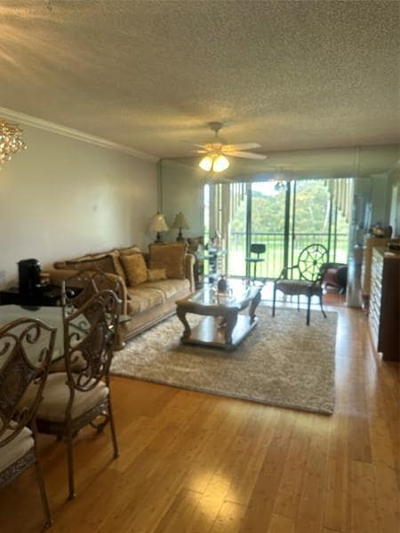 Building Photo - 7847 Golf Cir Dr