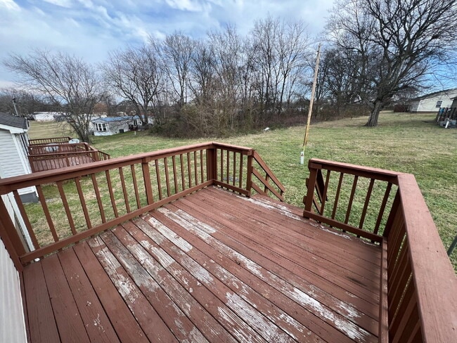 Building Photo - 204 B  Arkansas Ave Oak Grove KY 42262