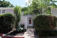 Building Photo - 7283 Sandy Creek Dr