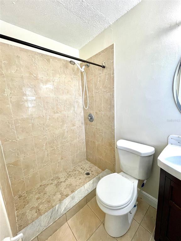 Building Photo - 3204 Sutton Dr