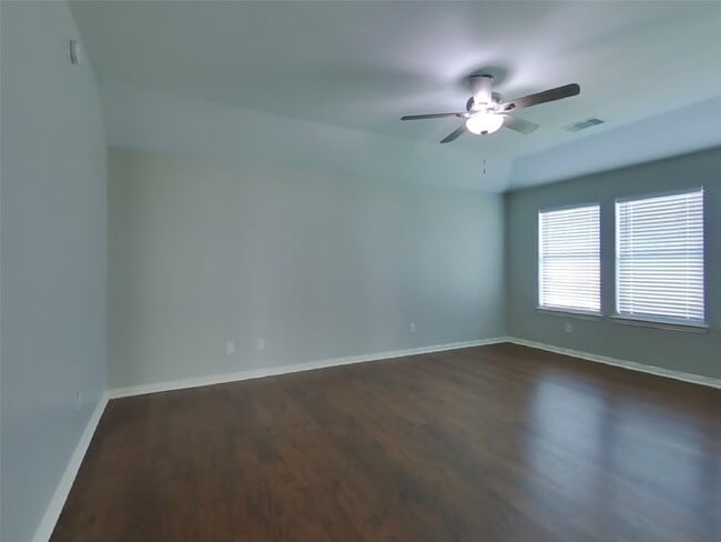 Building Photo - 10818 Harston Dr