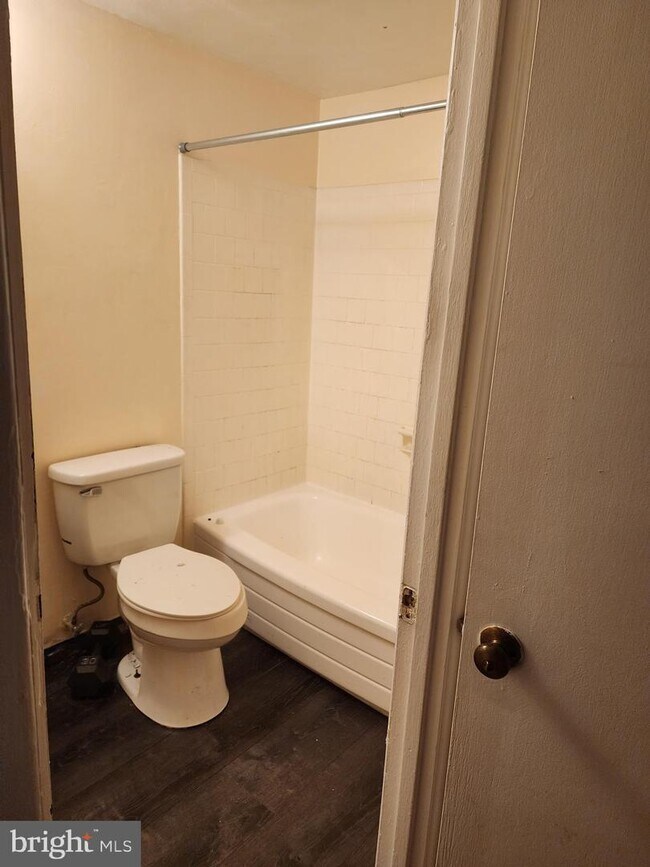 Building Photo - 7155 Donnell Pl