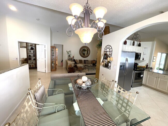 Building Photo - 7936 Laina Ln