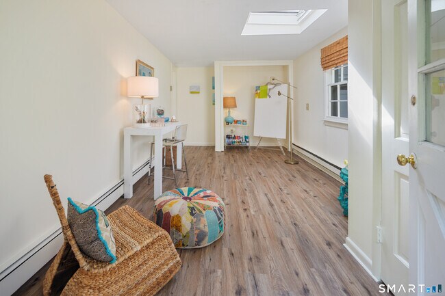 Building Photo - 206 Wolfpit Ave