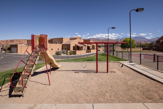 Building Photo - 3862 Desert Willow Cir