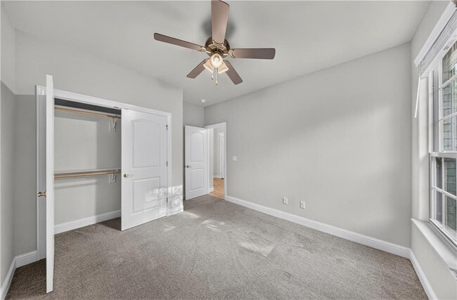 Building Photo - 730 Winston pl