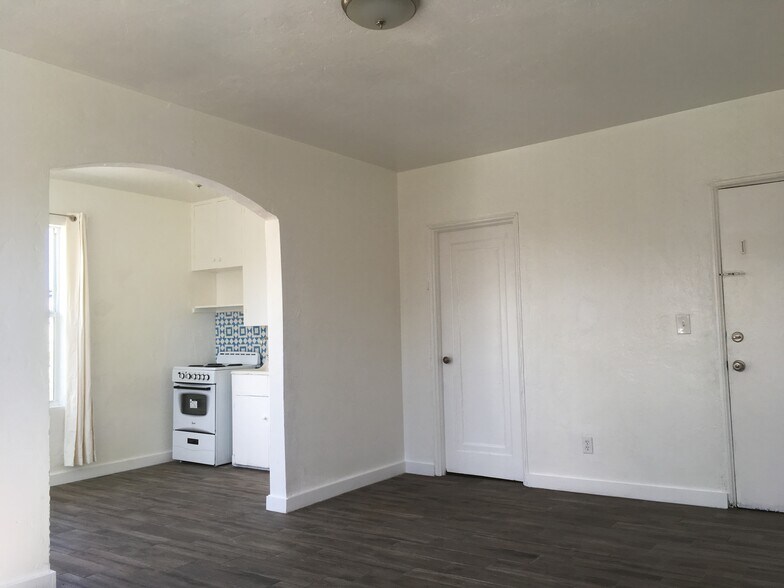 Living Area NE - 240 NW 8th Ave