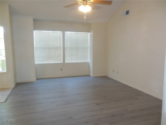 Building Photo - 2047 Angel Falls Dr