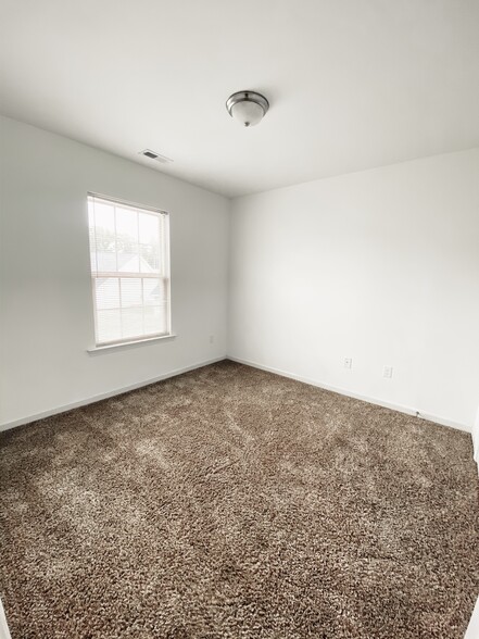 Building Photo - 332 Flat Cove Rd
