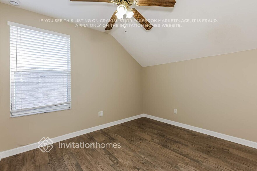 Building Photo - 36111 Shady Bluff Loop