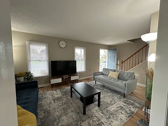 Building Photo - 2013 Mosley St