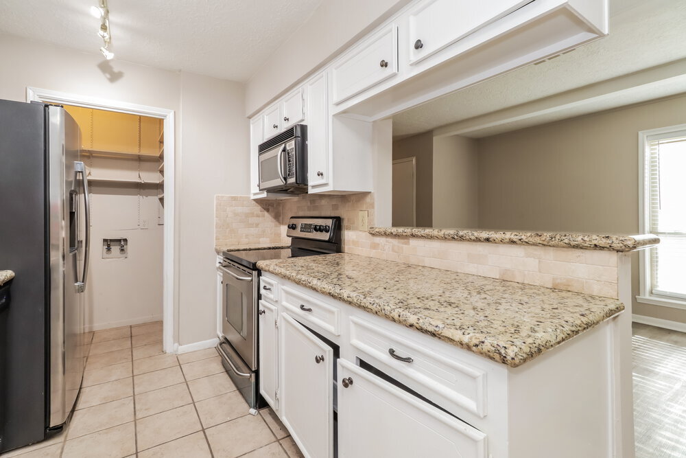 Building Photo - 13483 Castilian Dr