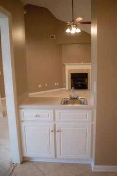 Building Photo - 118 Royal Pine Dr