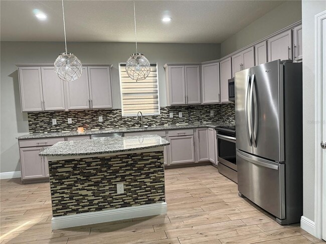 Building Photo - 8835 Hinsdale Heights Dr