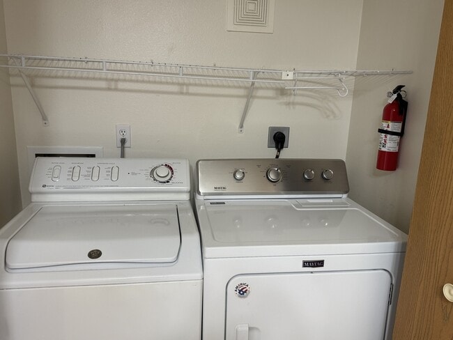 Building Photo - 4619 1st Ave SW