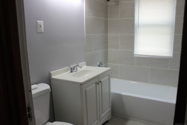 Building Photo - 45 Grandview Terrace