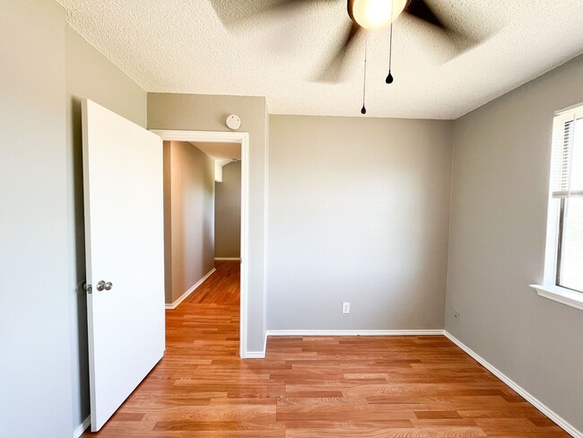 Building Photo - Available NOW!!!! This charming 2 story, 4...