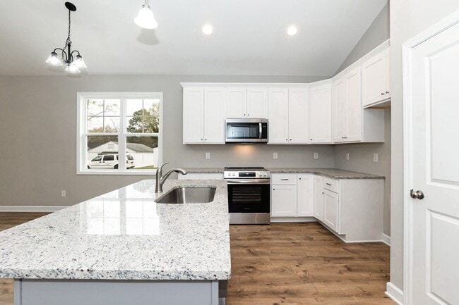 Building Photo - NEW Construction Three Bedroom Home