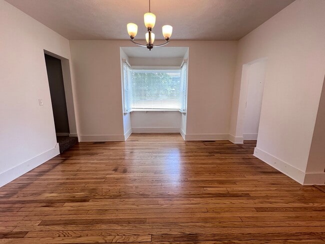 Building Photo - Recently Remodeled Single Family Home within Blocks of Downtown Grand Rapids!