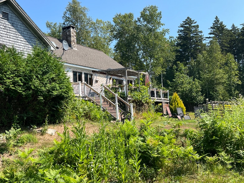 Building Photo - 68 Bonsey Ln