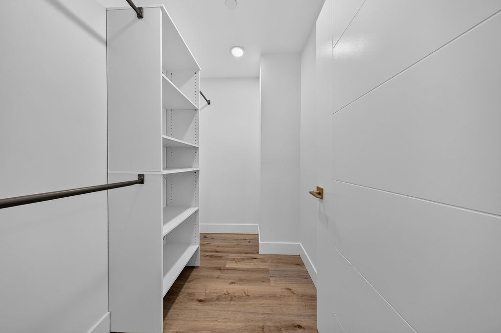 Building Photo - 9614 Bartee Ave