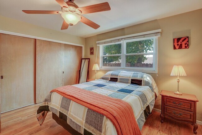 Building Photo - 4 Bedroom 2 Bath House for Rent Within Wal...