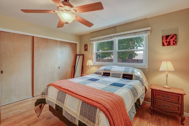 Building Photo - House for Rent- 4 bedrooms 2 baths, within...
