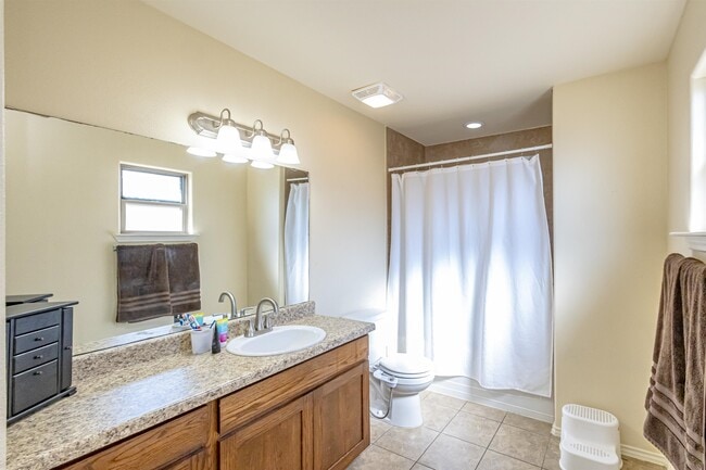 Building Photo - 5819 St Sylvia Loop