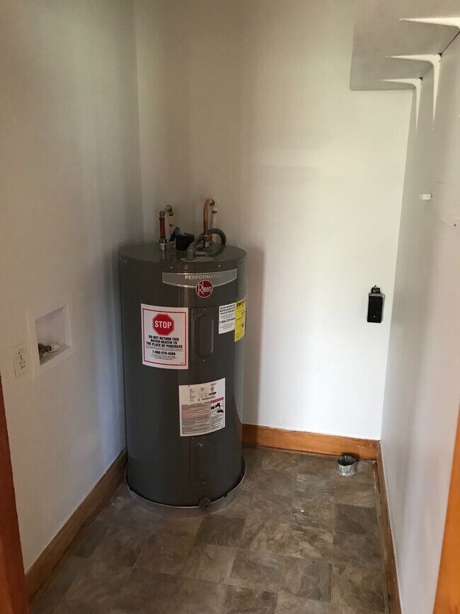 Building Photo - 2525 Leeville Pike