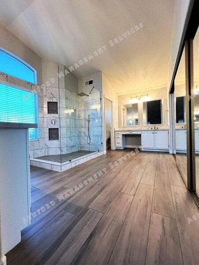 Building Photo - RAY RANCH 4 BEDROOMS 3 BATH WITH POOL AND SPA IN LARGE YARD