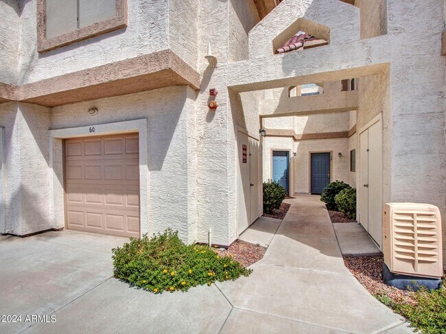 Building Photo - 2801 N Litchfield Rd