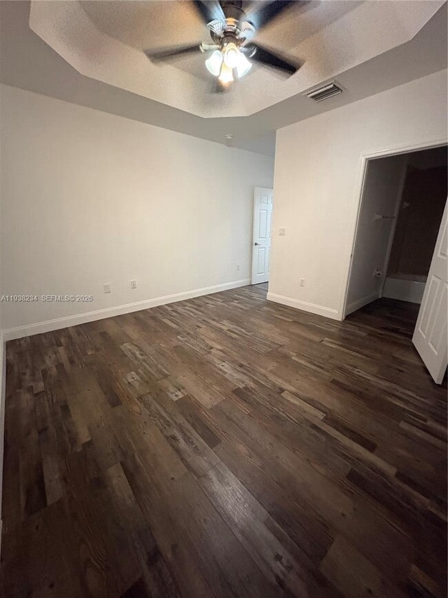 Building Photo - 2853 SE 1st Dr