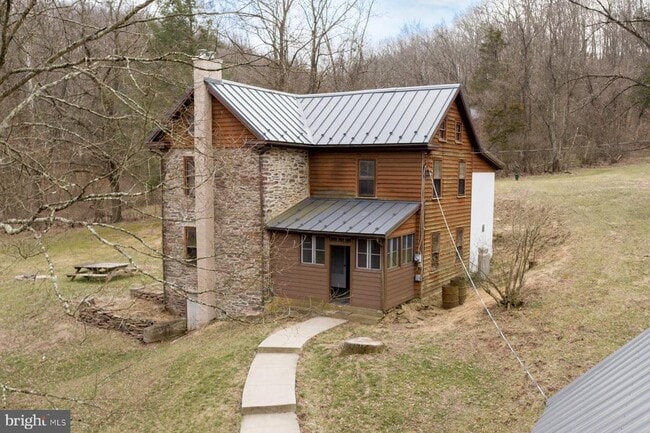 Building Photo - 120 Tabor Rd