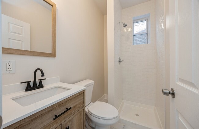 Building Photo - 2442 S Kedzie Ave