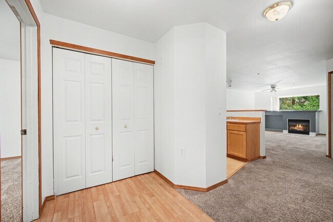 Building Photo - 11501 7th Ave W