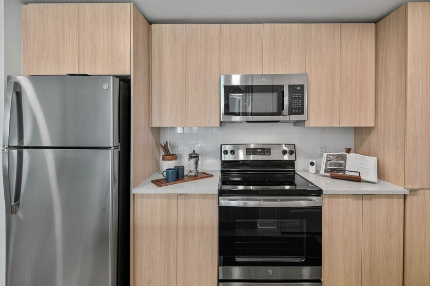 Building Photo - Laketide Residences